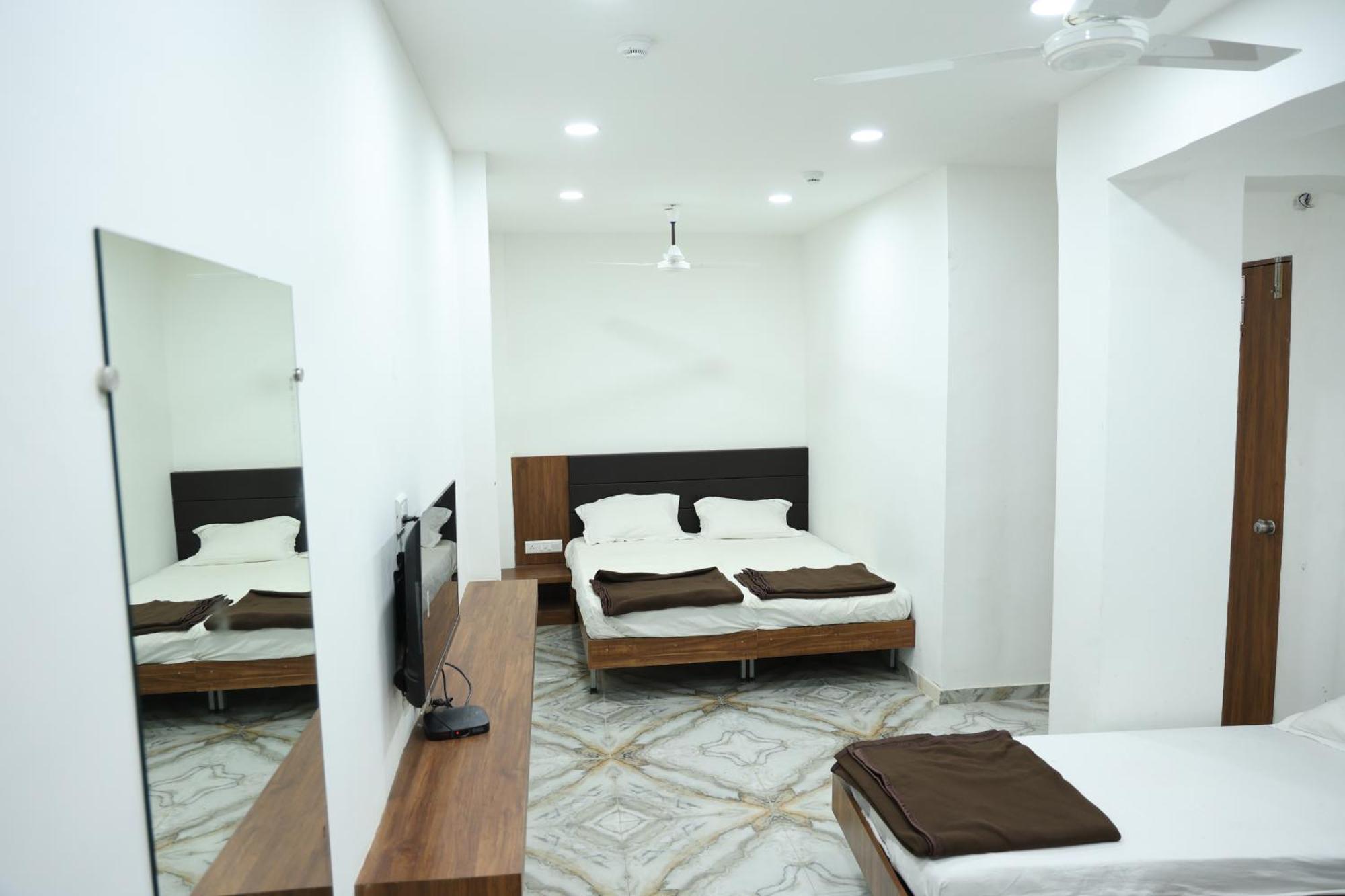 Hotel Aaram Kalupur Ahmedabad Exterior foto